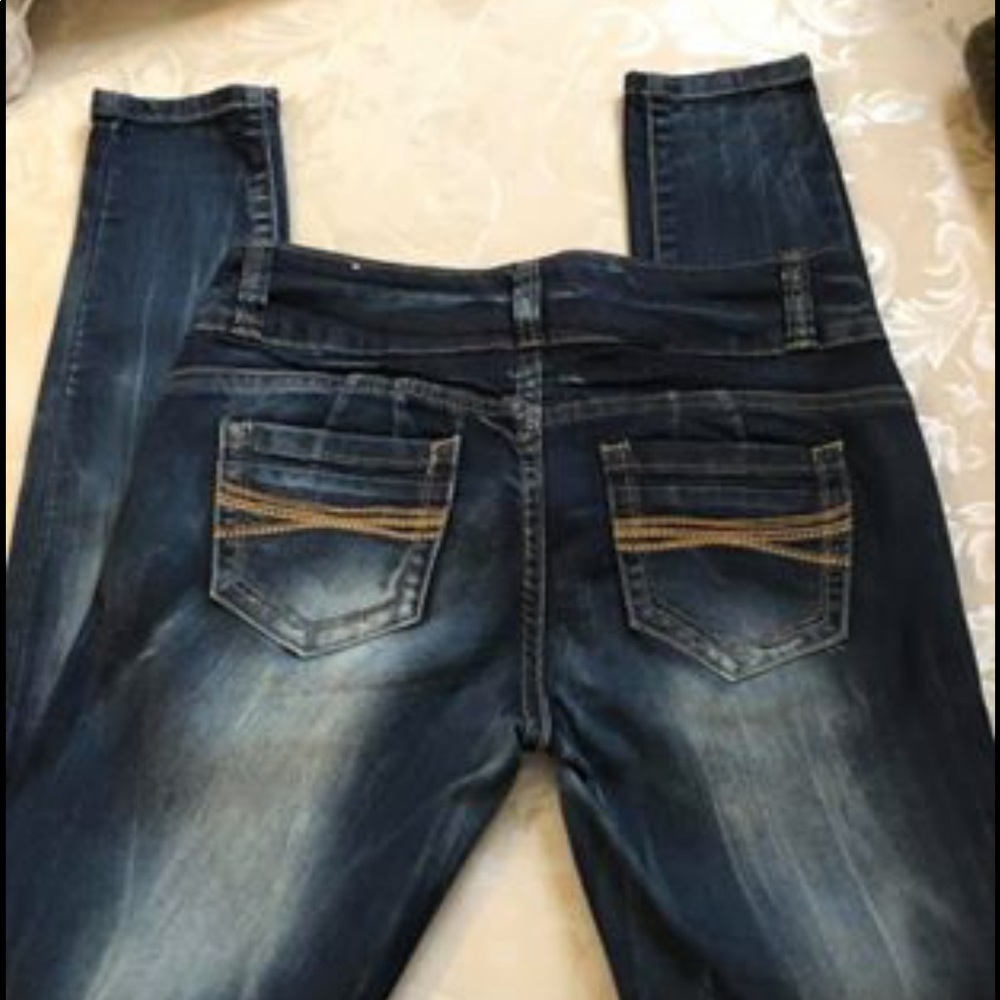 Jeans - Picture 3 of 3